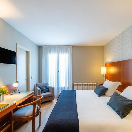 Hotel J. Balmes Vic Exterior photo