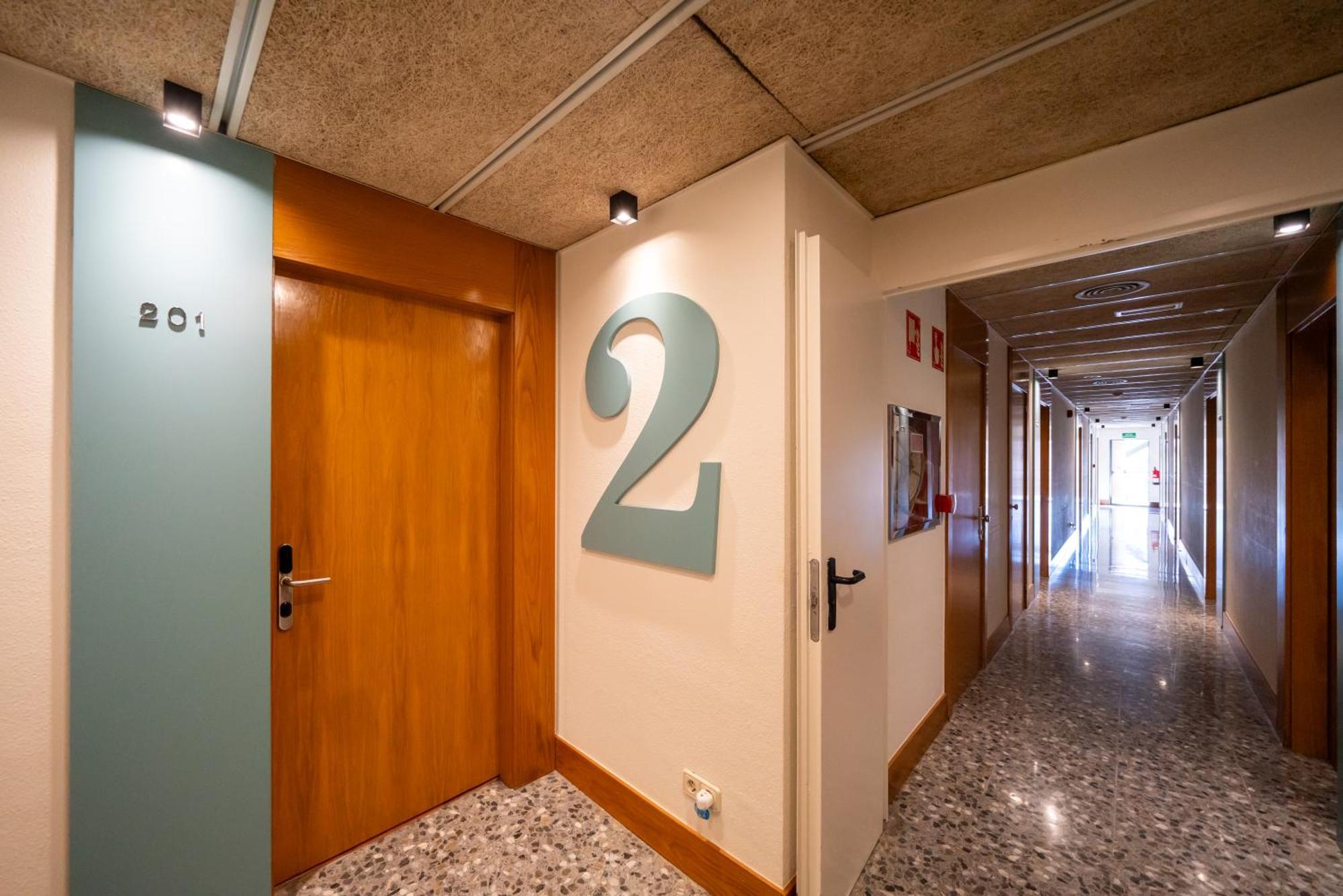 Hotel J. Balmes Vic Exterior photo