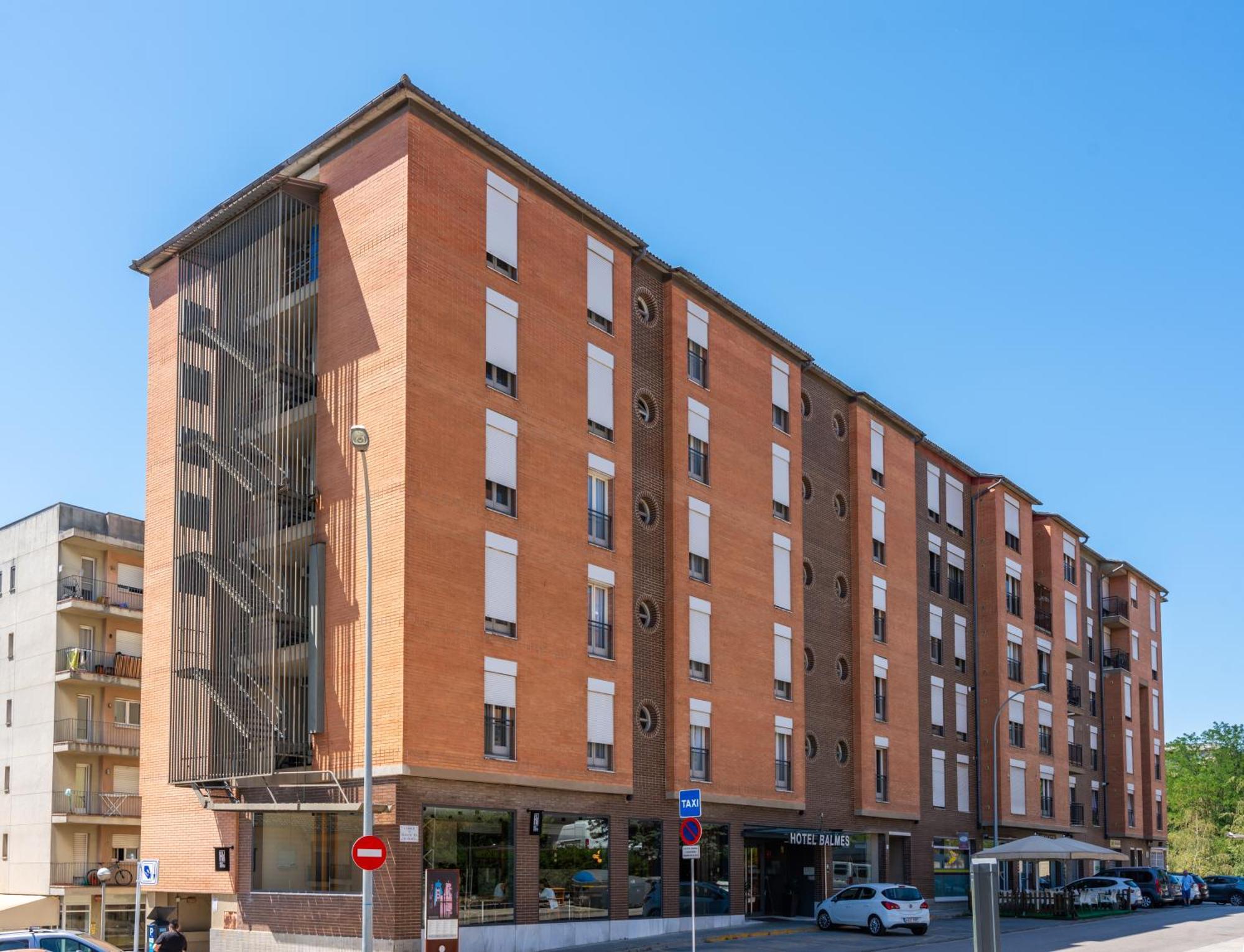 Hotel J. Balmes Vic Exterior photo